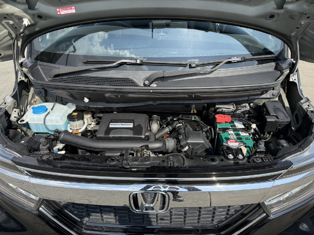 ホンダ Ｎ　ＢＯＸカスタム 4WD G-Lﾎﾝﾀﾞｾﾝｼﾝｸﾞ