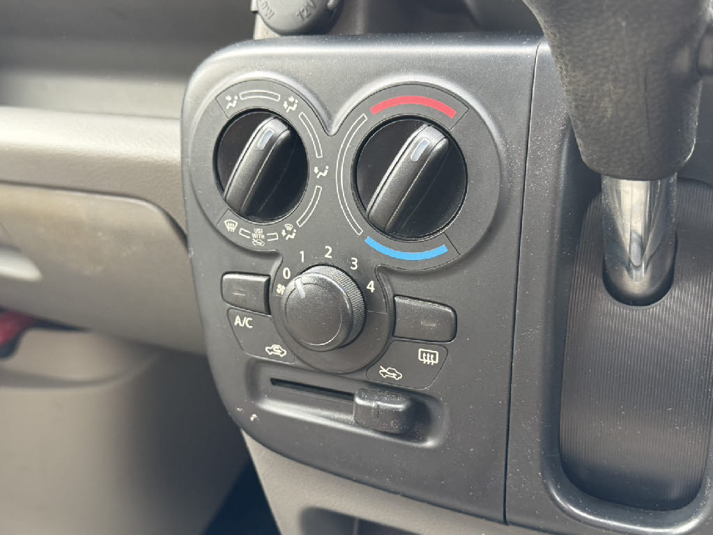 スズキ エブリイＶ ４ＷＤ　ＰＣ