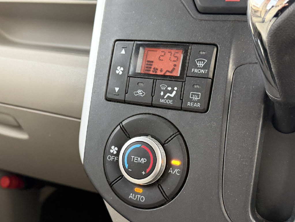 ダイハツ タント X　SA