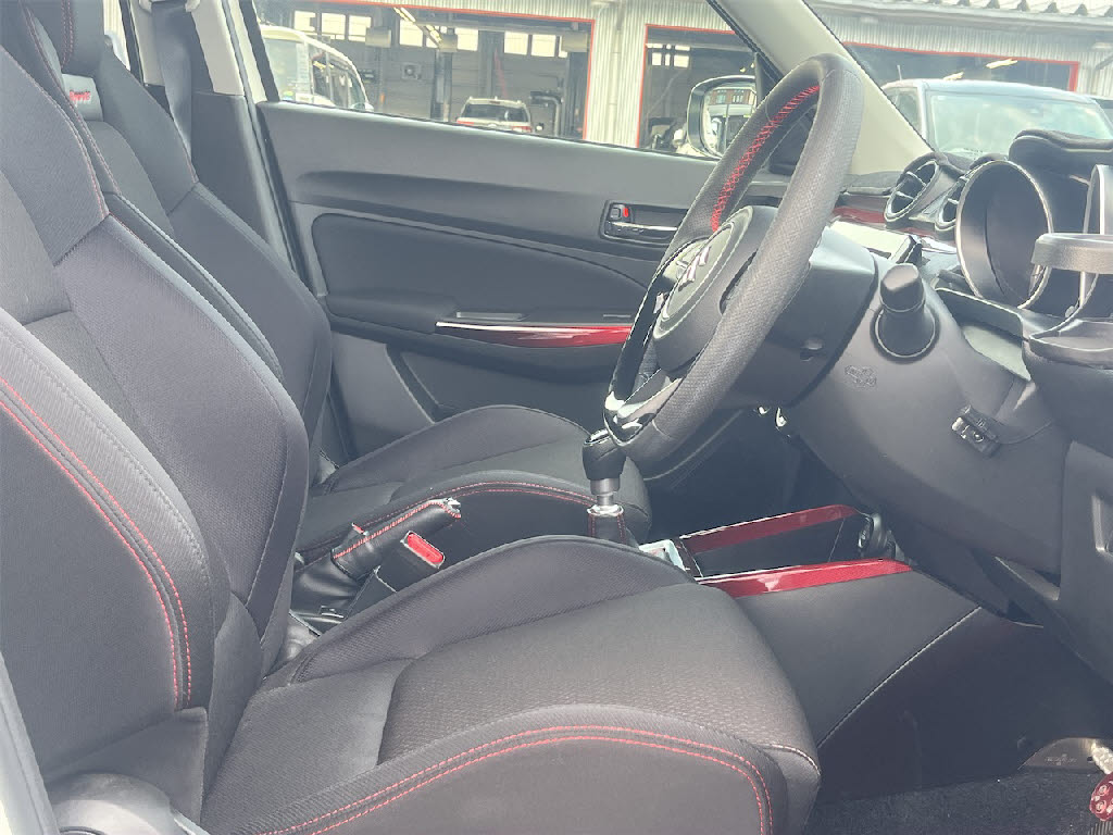 スズキ スイフト スポーツ