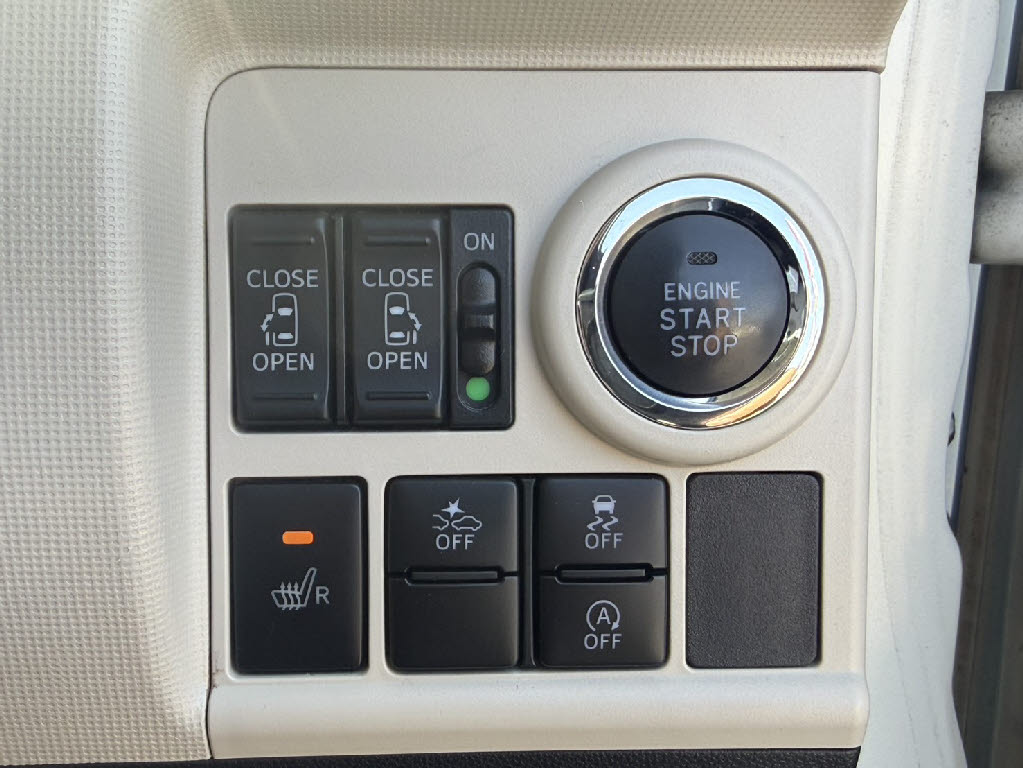 ダイハツ ムーヴキャンバス 4WD GﾒｲｸｱｯﾌﾟSAⅡ