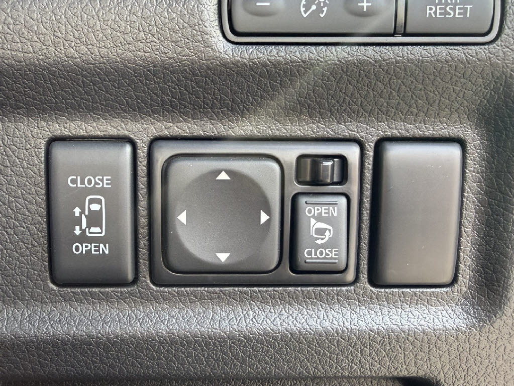 ニッサン キャラバンＶ ４ＷＤ　グランドプレミアムＧＸロング