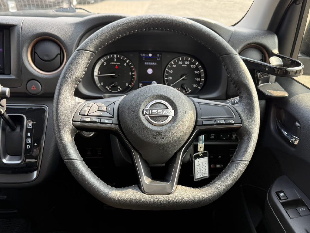 ニッサン キャラバンＶ ４ＷＤ　グランドプレミアムＧＸロング