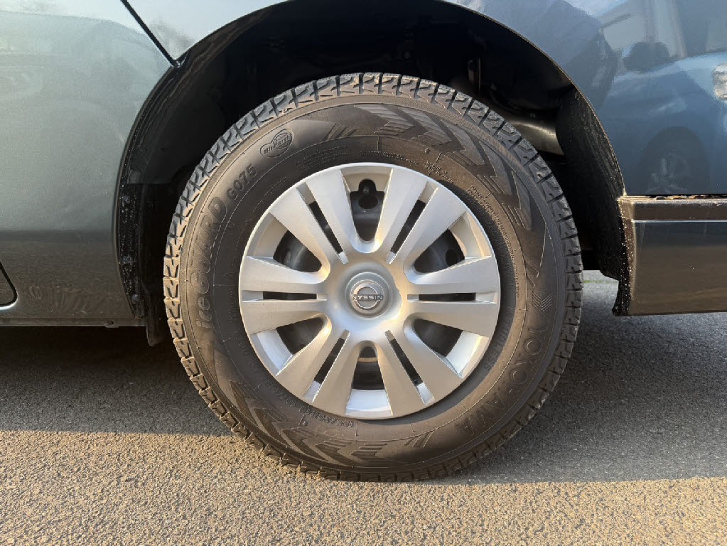 ニッサン キャラバンＶ ４ＷＤ　グランドプレミアムＧＸロング