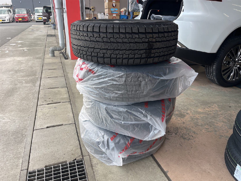 トヨタ ﾊﾘｱｰ ﾊｲﾌﾞﾘｯﾄﾞ 4WD Z