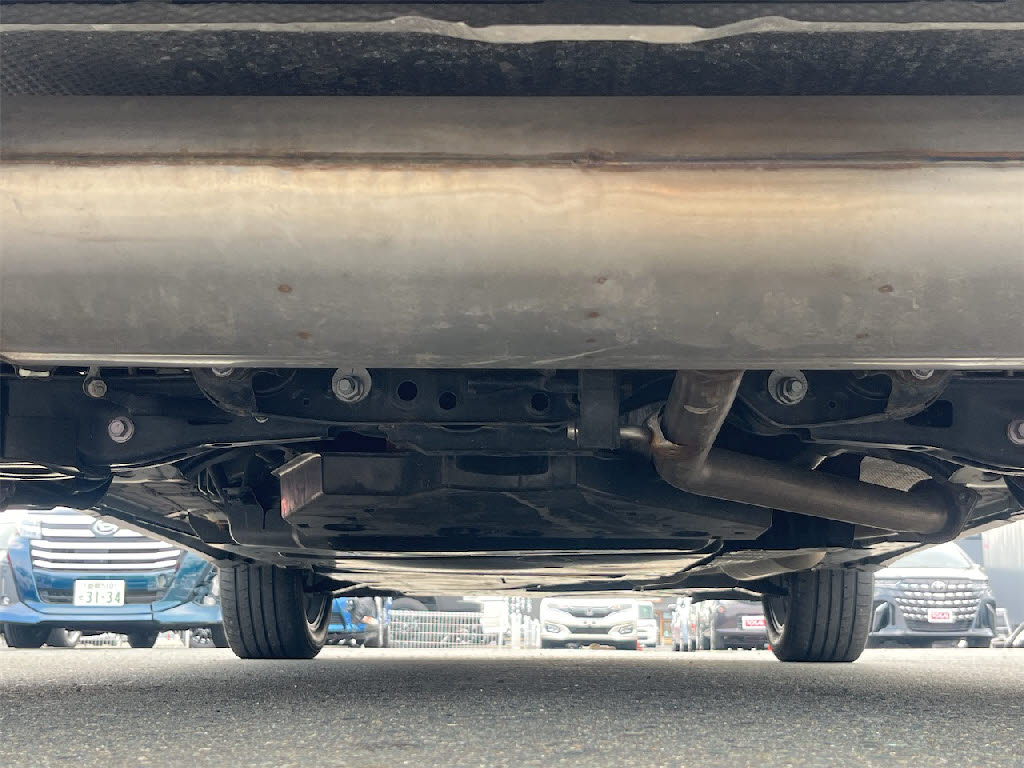 トヨタ ﾊﾘｱｰ ﾊｲﾌﾞﾘｯﾄﾞ 4WD Z