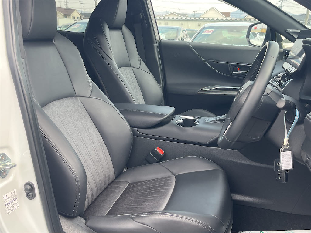 トヨタ ﾊﾘｱｰ ﾊｲﾌﾞﾘｯﾄﾞ 4WD Z