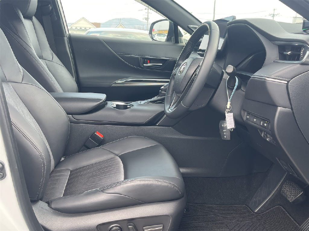 トヨタ ﾊﾘｱｰ ﾊｲﾌﾞﾘｯﾄﾞ 4WD Z