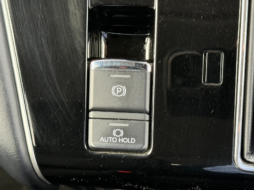 三菱 デリカＤ：５ G-POWER PKG