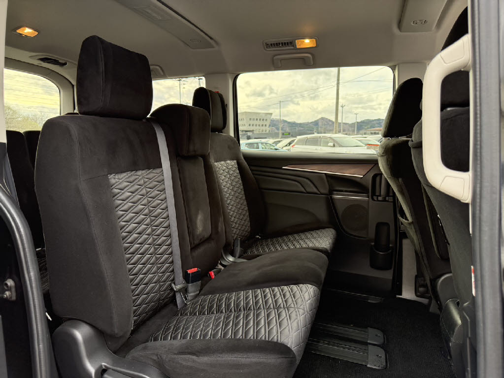 三菱 デリカＤ：５ G-POWER PKG