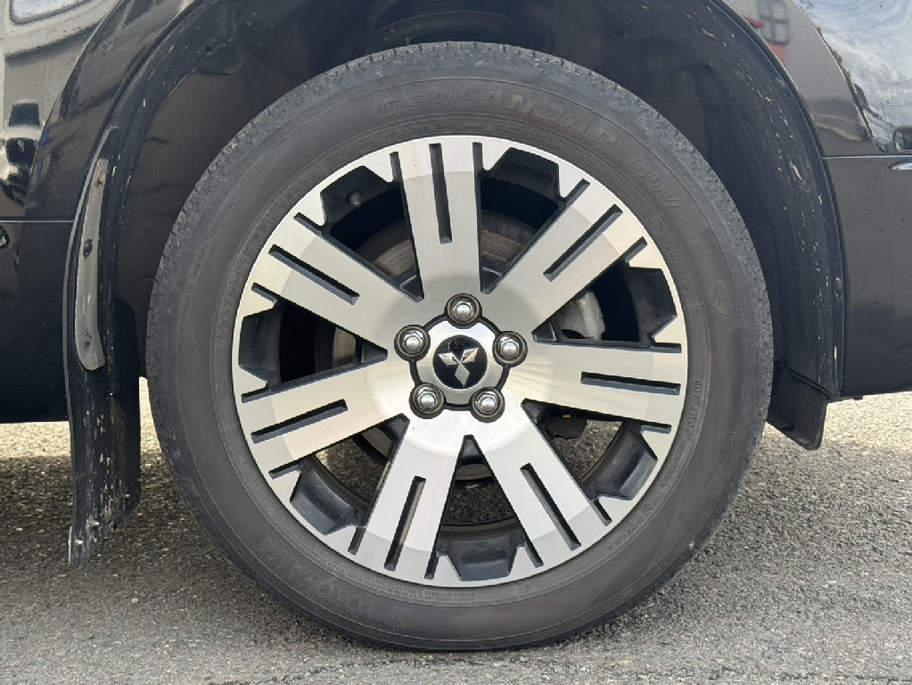 三菱 デリカＤ：５ G-POWER PKG