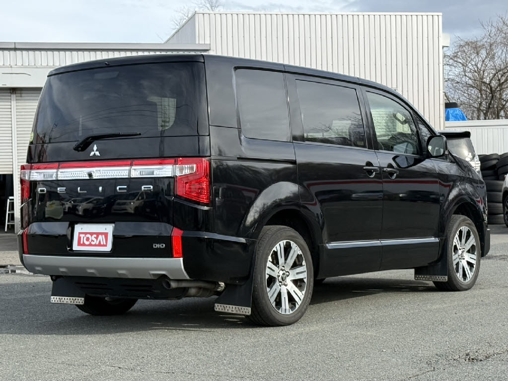 三菱 デリカＤ：５ G-POWER PKG