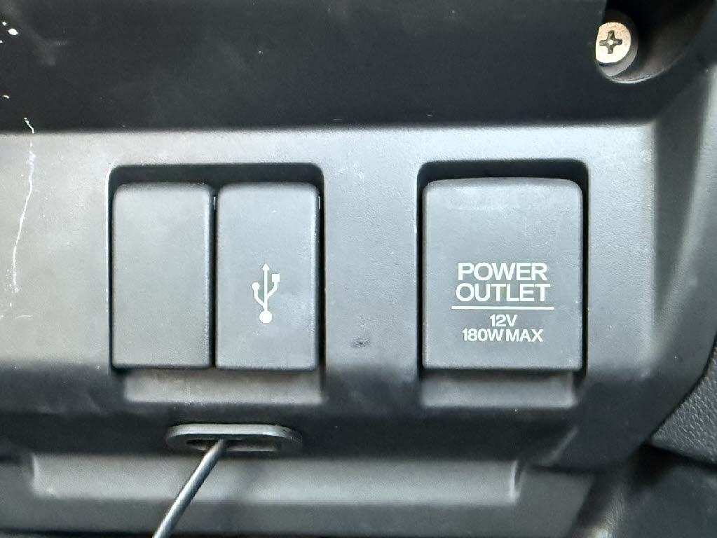 ホンダ ﾌｨｯﾄﾊｲﾌﾞﾘｯﾄﾞ ハイブリッド・F