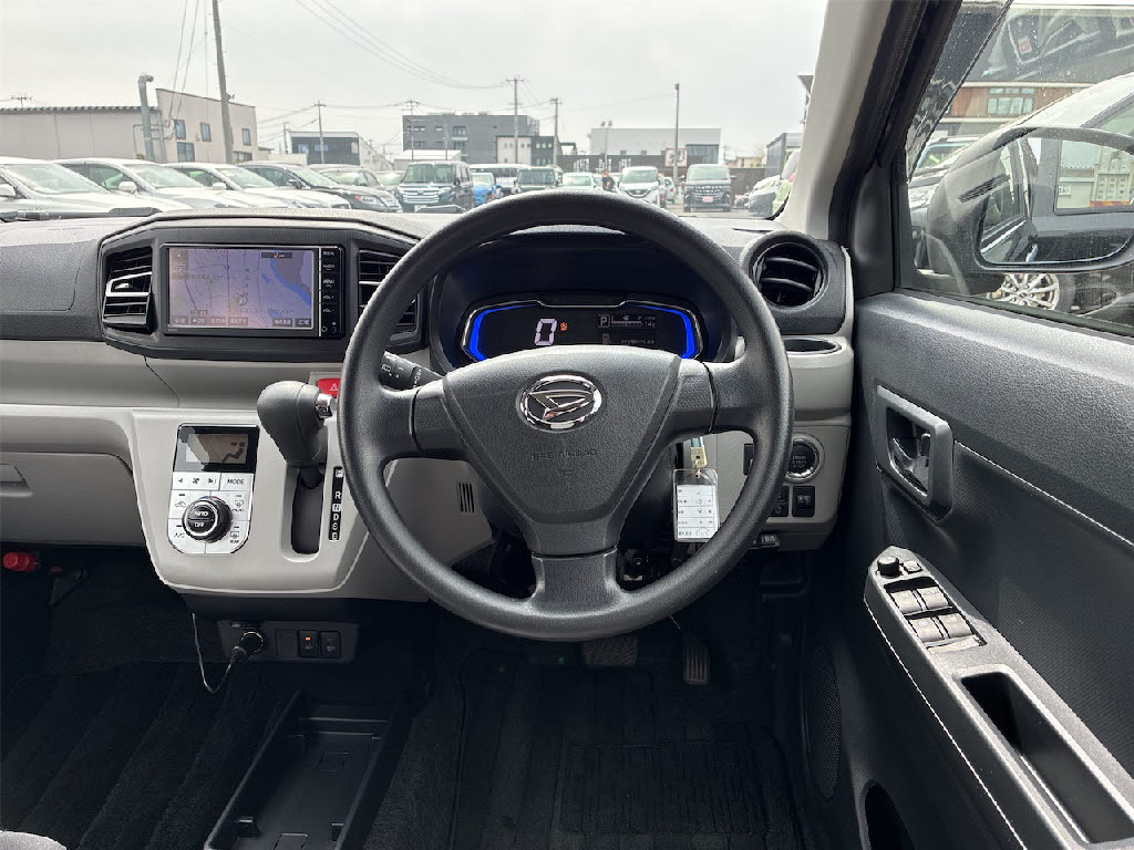 ダイハツ ミライース 4WD G SAⅢ