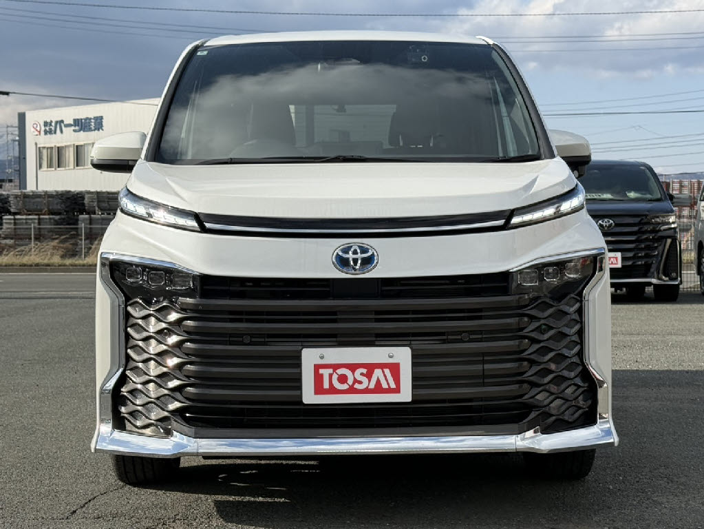 トヨタ ｳﾞｫｸｼｰﾊｲﾌﾞﾘｯﾄﾞ 4WD S-Z