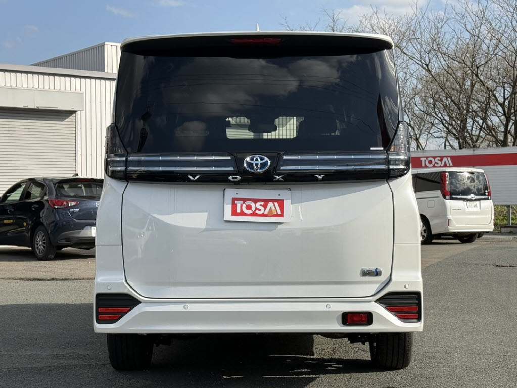 トヨタ ｳﾞｫｸｼｰﾊｲﾌﾞﾘｯﾄﾞ 4WD S-Z