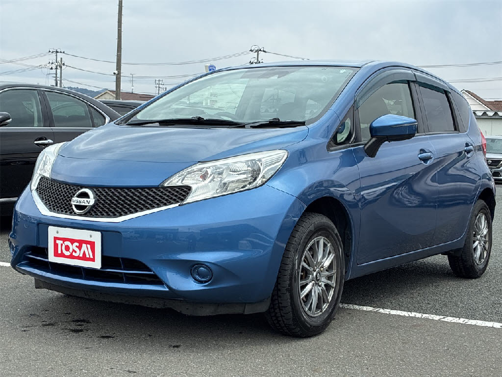 ニッサン ノート X FOUR Vｾﾚｸｼｮﾝ＋Safety