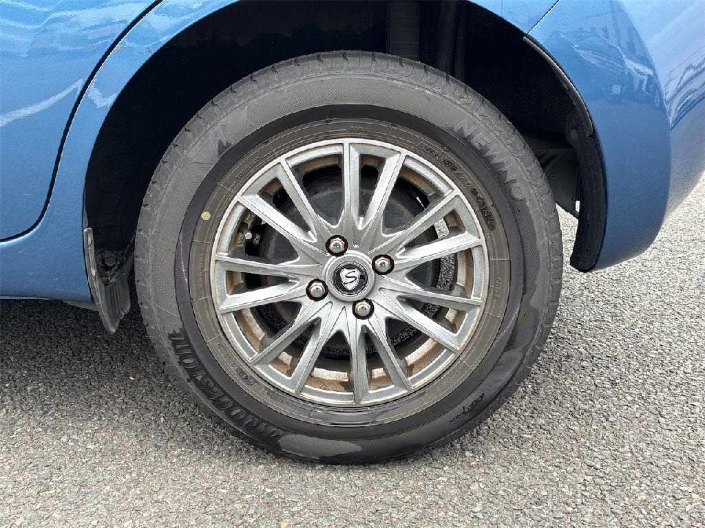 ニッサン ノート X FOUR Vｾﾚｸｼｮﾝ＋Safety