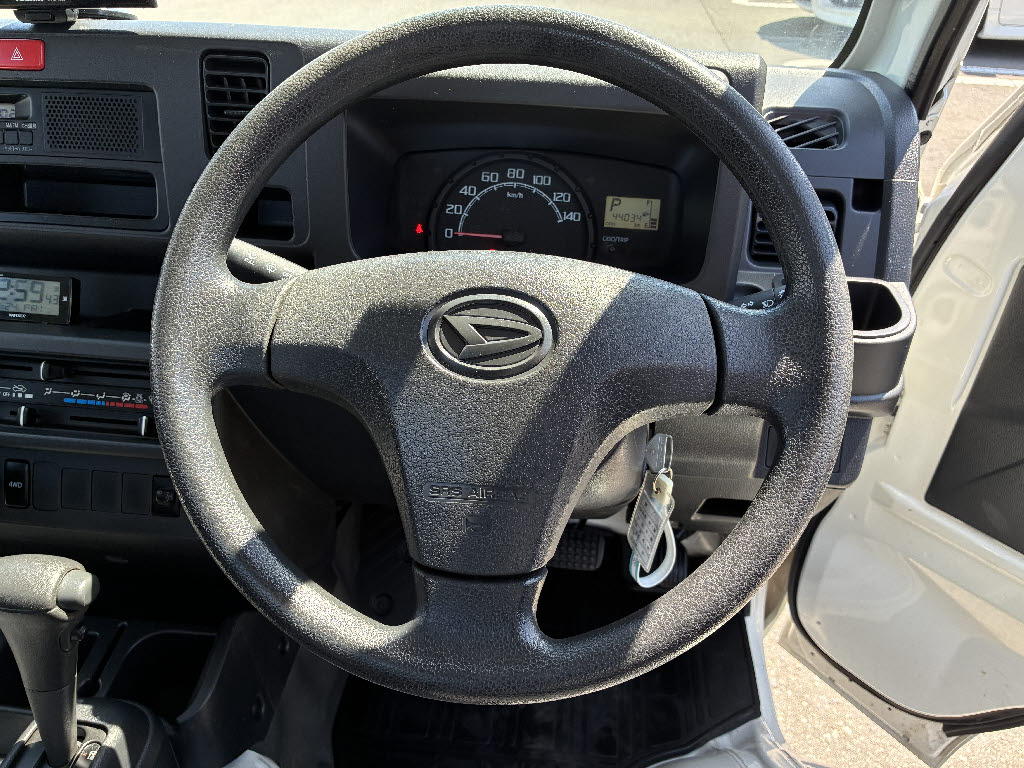 ダイハツ ハイゼットＴ ４ＷＤ　スタンダード