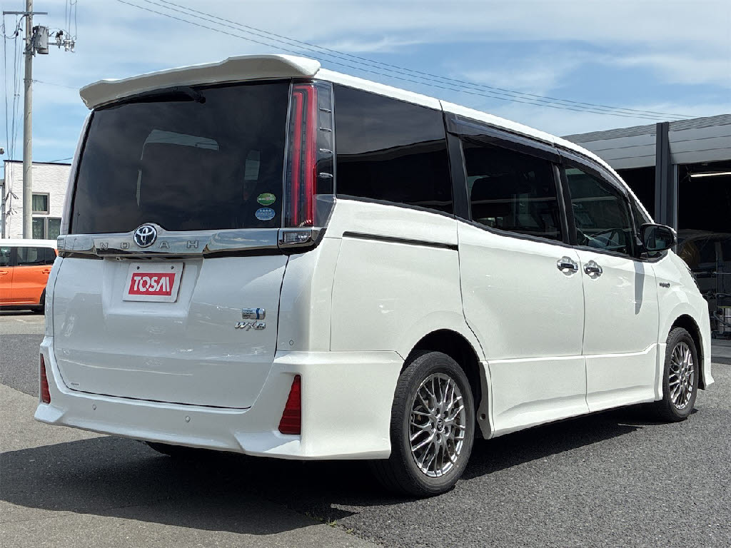 トヨタ ノアＨＶ Si ﾀﾞﾌﾞﾙﾊﾞｲﾋﾞｰ2