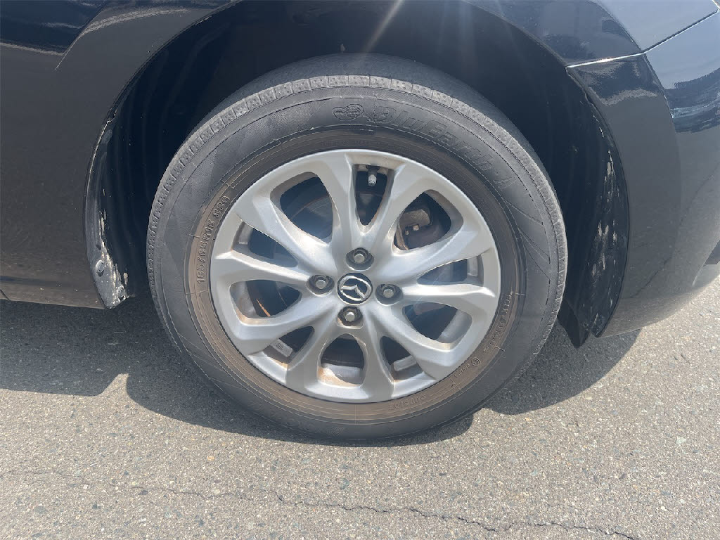 マツダ デミオ ４ＷＤ　１３Ｓツーリング