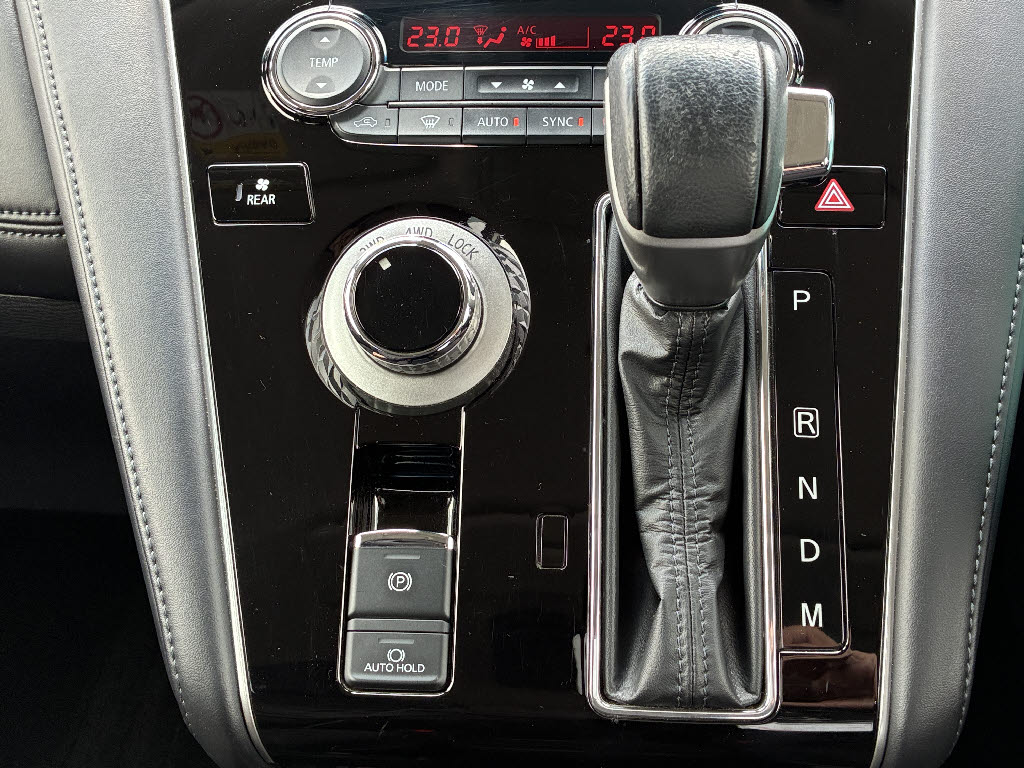 三菱 デリカＤ：５ 4WD Gﾊﾟﾜｰﾊﾟｯｹｰｼﾞ