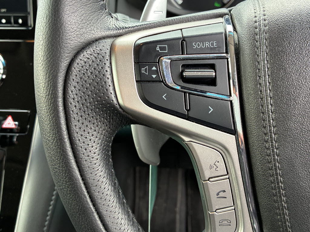 三菱 デリカＤ：５ 4WD Gﾊﾟﾜｰﾊﾟｯｹｰｼﾞ