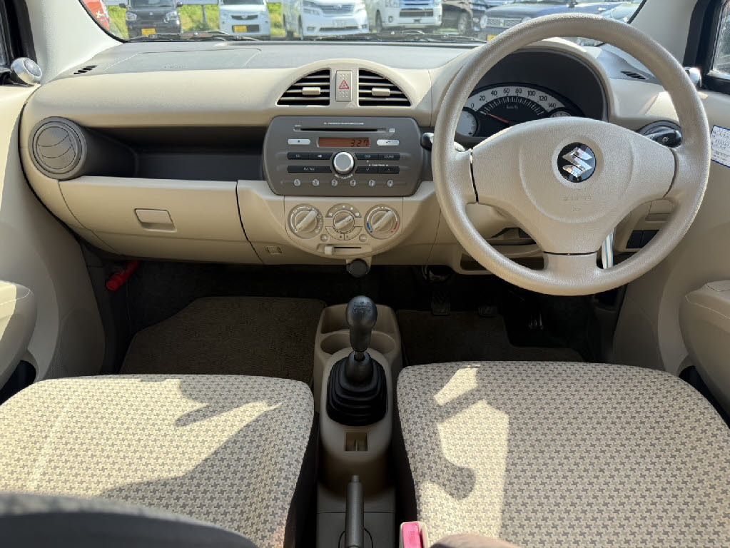 スズキ アルト ４ＷＤ　Ｆ