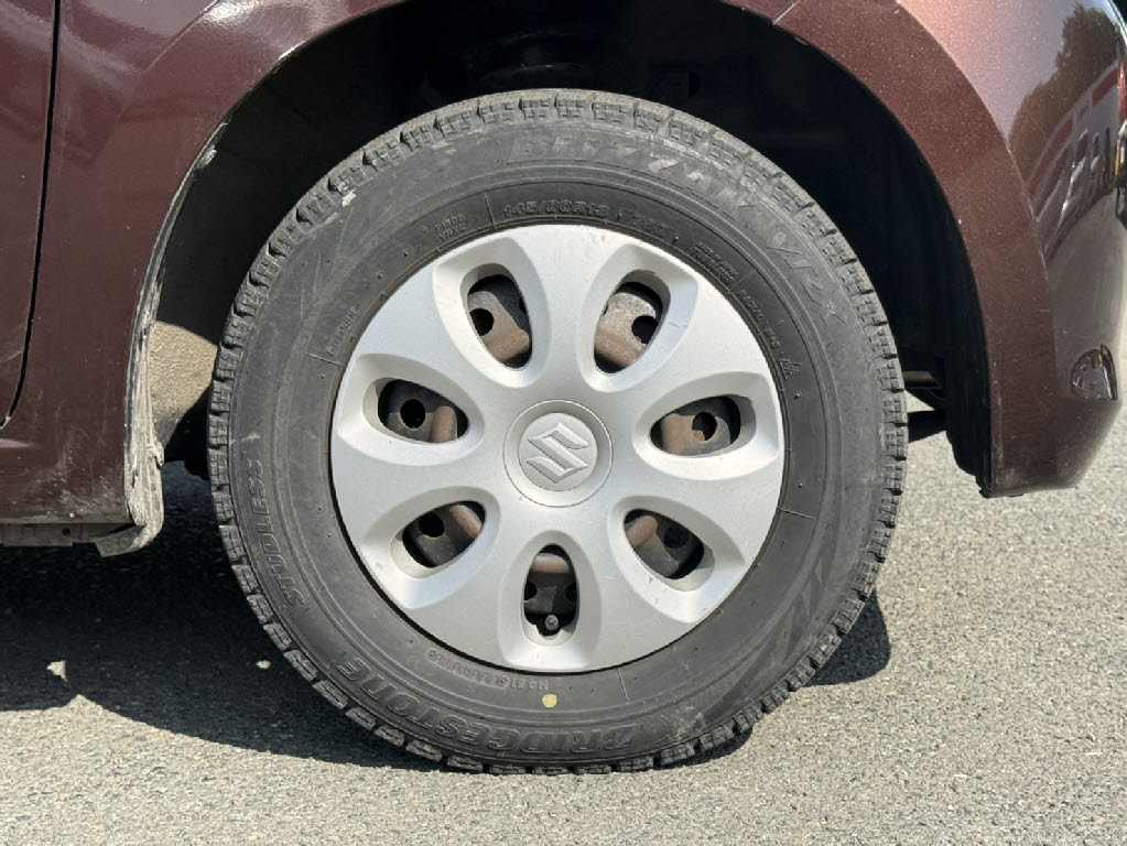 スズキ アルト ４ＷＤ　Ｆ