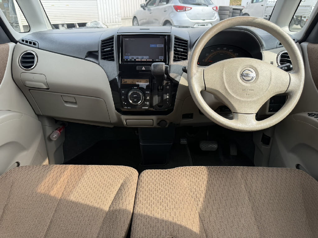 ニッサン ルークス ４ＷＤ　Ｇ
