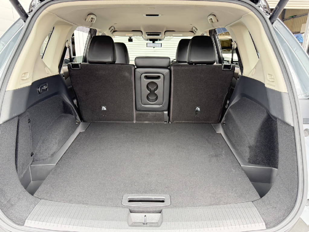 ニッサン エクストレイル 4WD G e-4ORCE