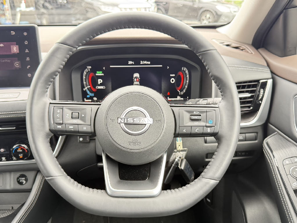 ニッサン エクストレイル 4WD G e-4ORCE