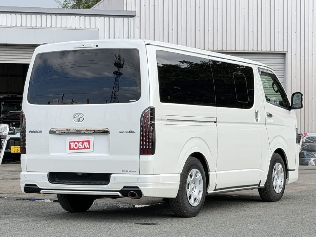 トヨタ ハイエースＶ 4WD ｽｰﾊﾟｰGL ﾀﾞｰｸﾌﾟﾗｲﾑⅡ