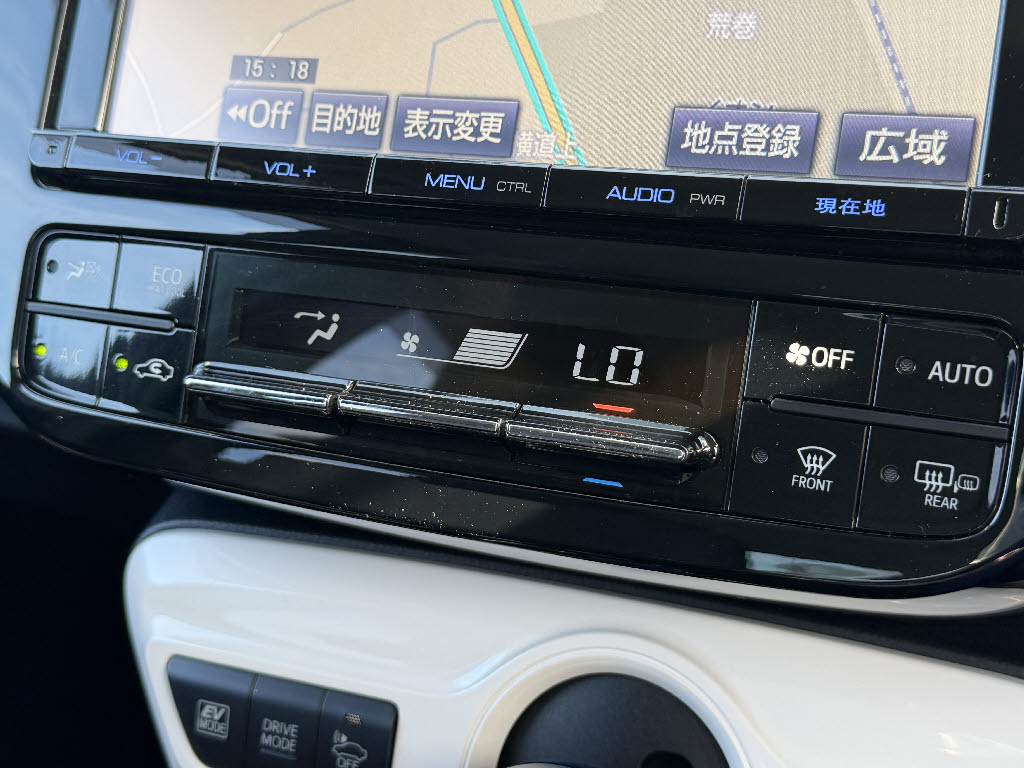 トヨタ プリウス ４ＷＤ　Ａ