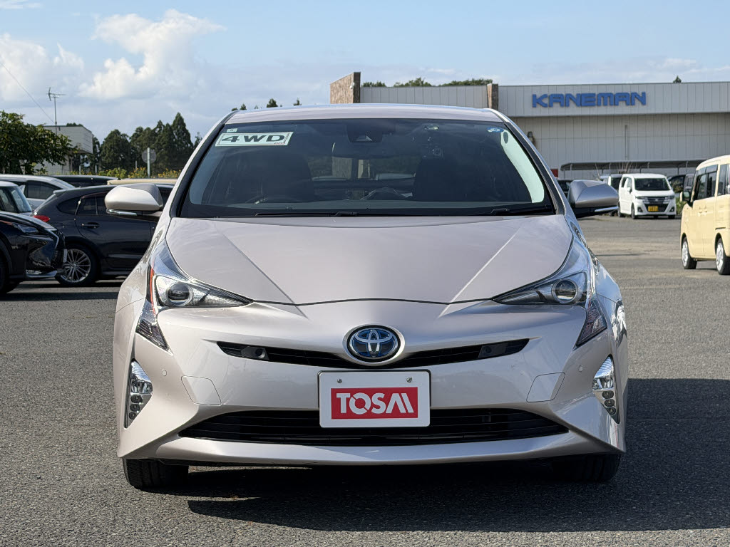 トヨタ プリウス ４ＷＤ　Ａ