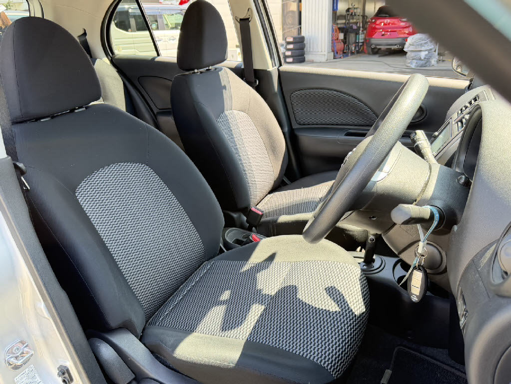 ニッサン マーチ 4WD X FOUR V-SLC