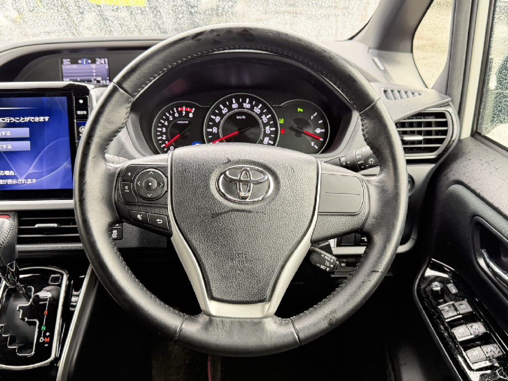 トヨタ ヴォクシー 4WD ZSｷﾗﾒｷⅡ