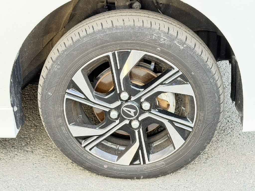 ダイハツ タントカスタム 4WD X