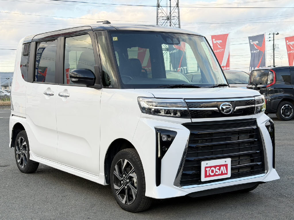 ダイハツ タントカスタム 4WD X