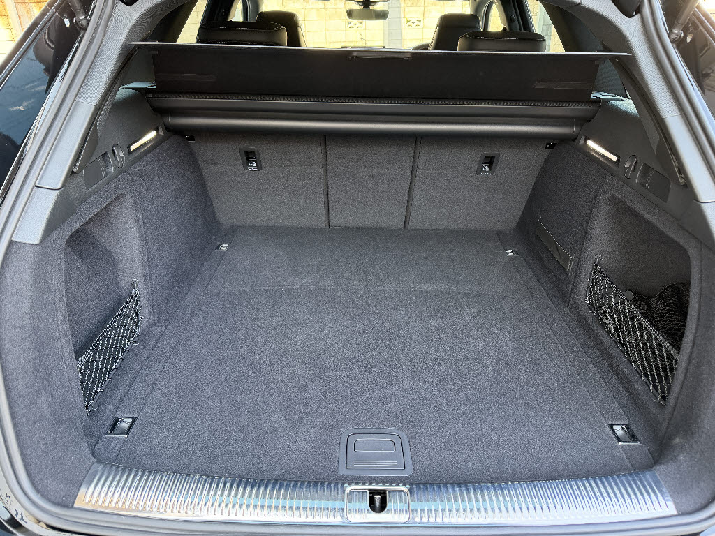 アウディ ｱｳﾃﾞｨ S4 ｱﾊﾞﾝﾄ 標準