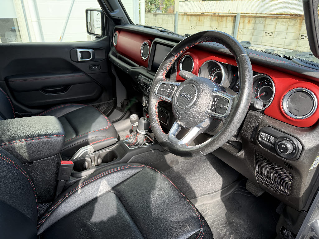 その他輸入車 ｼﾞｰﾌﾟ ﾗﾝｸﾞﾗｰ アンリミテッド　ルビコン