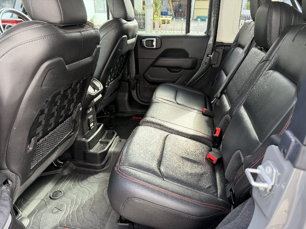 その他輸入車 ｼﾞｰﾌﾟ ﾗﾝｸﾞﾗｰ アンリミテッド　ルビコン