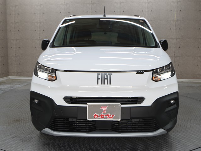 その他輸入車 フィアット ドブロ 標準