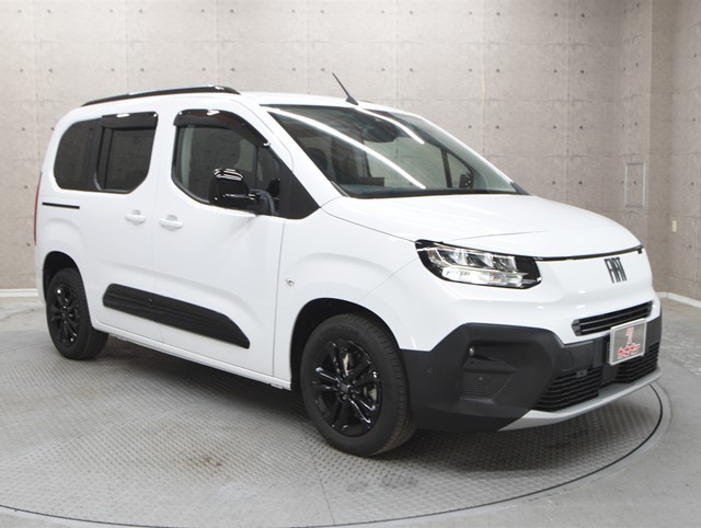 その他輸入車 フィアット ドブロ 標準