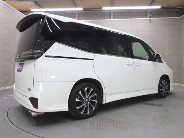 トヨタ ｳﾞｫｸｼｰﾊｲﾌﾞﾘｯﾄﾞ Ｓ－Ｚ　
