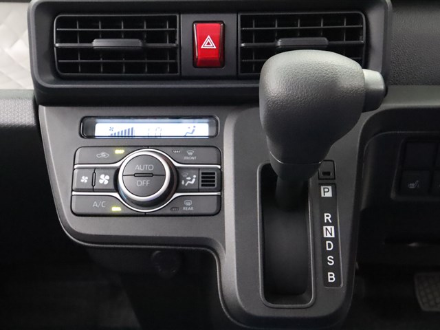 ダイハツ タント X 【届出済未使用車】