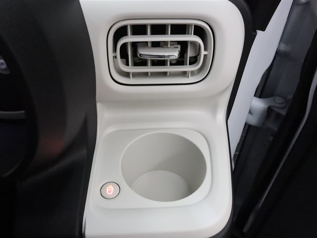 ダイハツ ムーヴキャンバス ｽﾄﾗｲﾌﾟｽ G 【届出済未使用車】