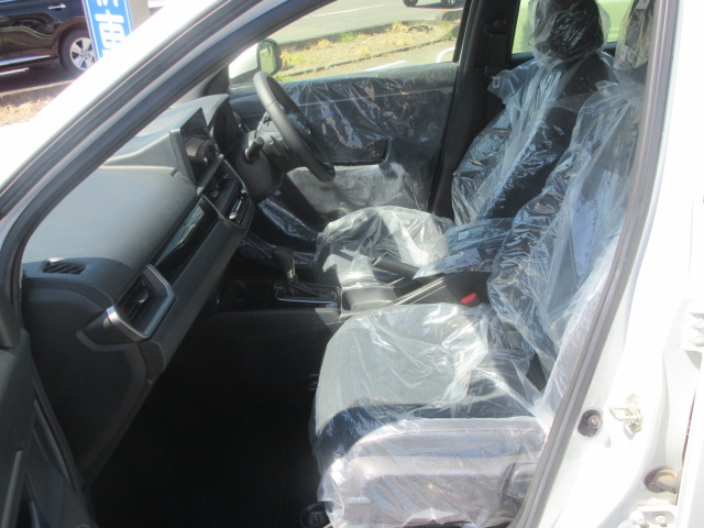 ホンダ ＷＲ－Ｖ Z+　【登録済未使用車】