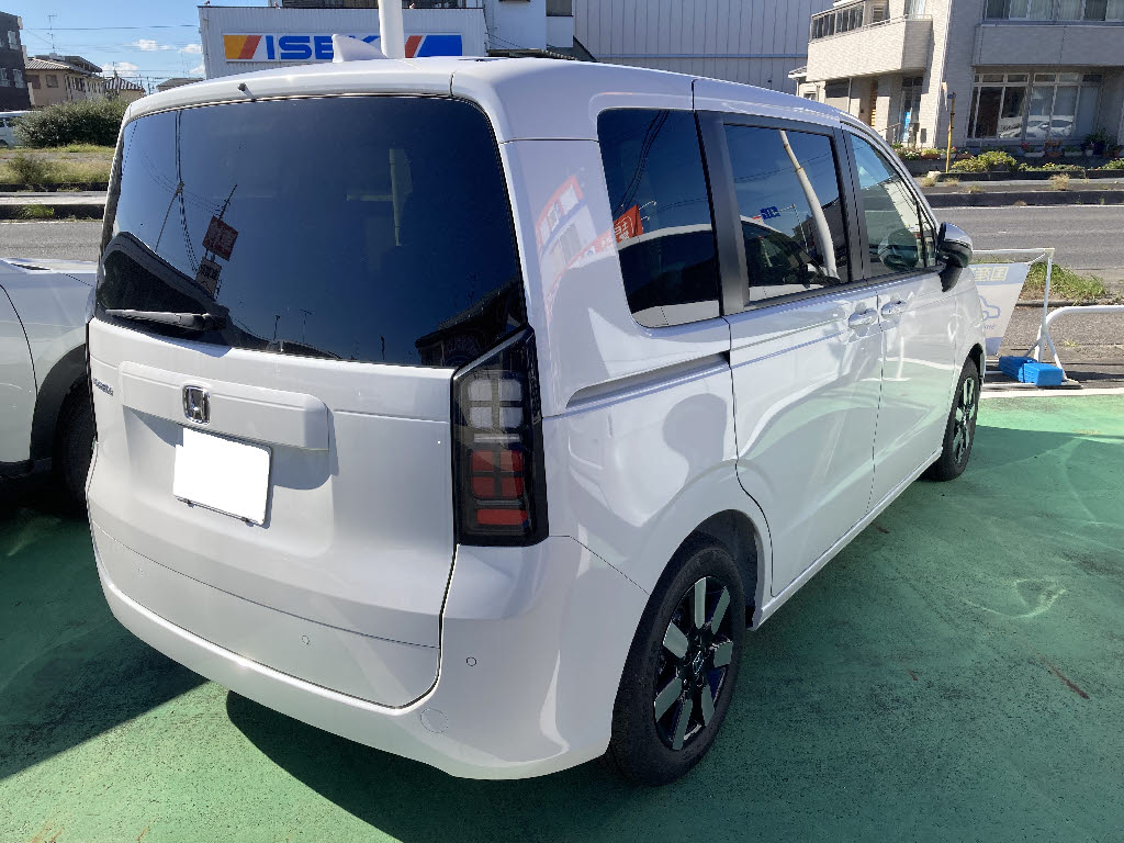 ホンダ フリード AIR EX 6人乗 ｶﾞｿﾘﾝ【登録済未使用車】