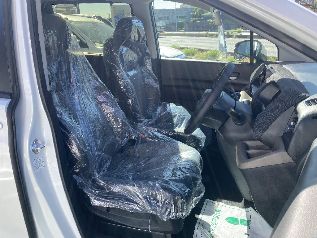 ホンダ フリード AIR EX 6人乗 ｶﾞｿﾘﾝ【登録済未使用車】